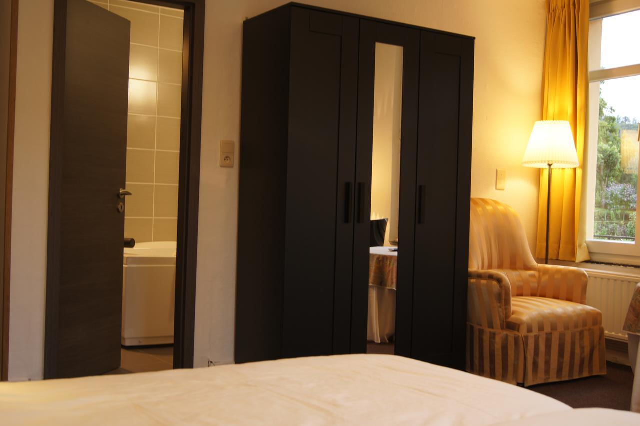 Hotel Bouillon Bagian luar foto