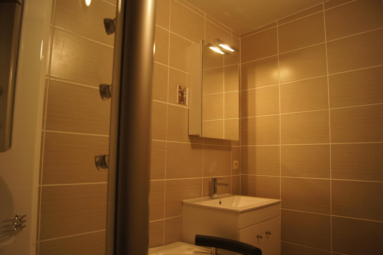 Hotel Bouillon Bagian luar foto