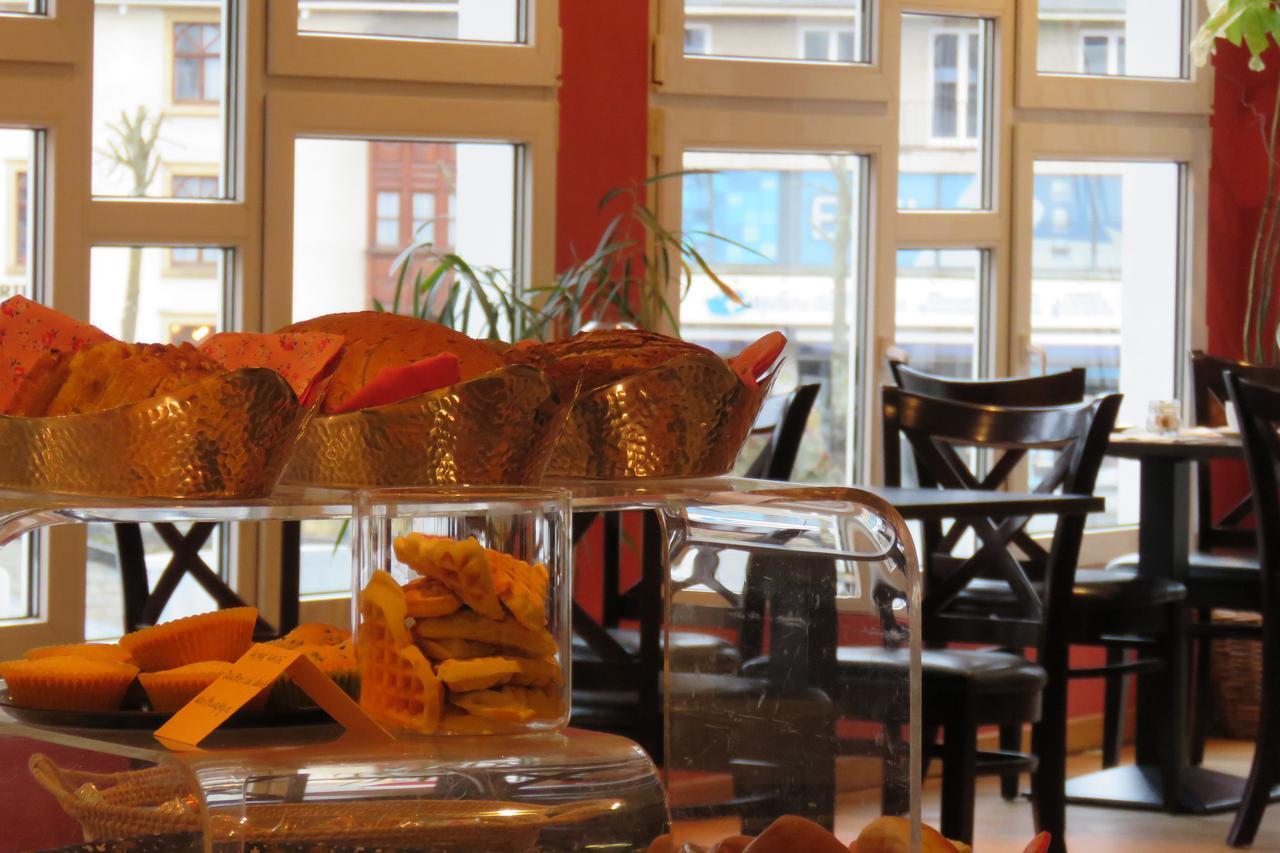 Hotel Bouillon Bagian luar foto