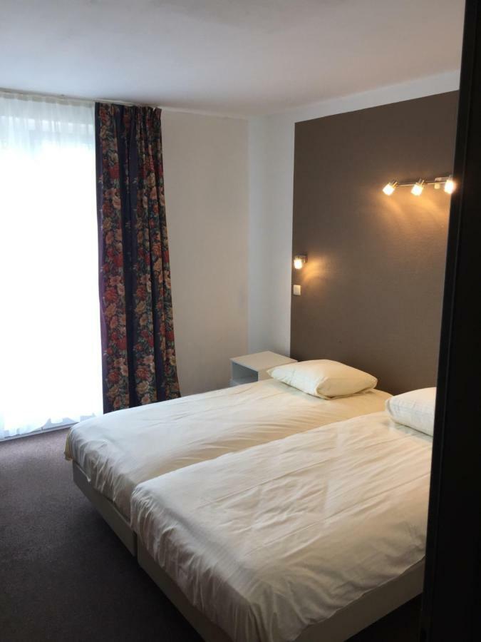 Hotel Bouillon Bagian luar foto